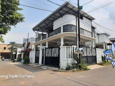 Urgent dijual Rumah Hook Komplek Buaran Indah
Duren Sawit Jakarta Timur