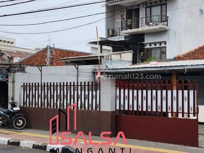 Dijual Cepat Rumah Lama Murah Hitung Tanah Lokasi K3 Komersik Dan Bisa Bangun Perkantiran Tempat Tinggal Dan Klinik Dan Cafe Dan Tempat Tinggal Lokasi Strategis Harga Murah Dan Nyaman Area Matraman Jatinegara Jakarta Timur