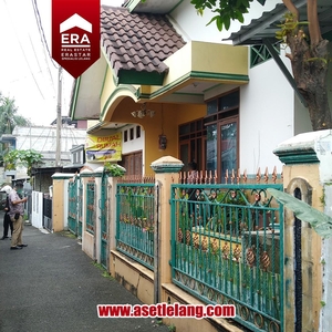 Dijual Rumah Jl Bakti 1 Pasar Rebo LT173 LB216 5KT 3KM - Jakarta Timur