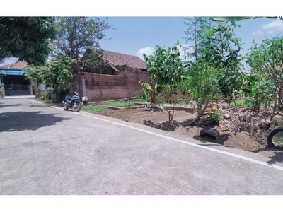 Jual Tanah Luas 131 m2 Murah Perumahan Gentan Purbayan Solo Barat Mall Luwes - Solo