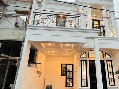 Rumah Mewah Lux Premium Akses Dekat Tol di Beji Depok