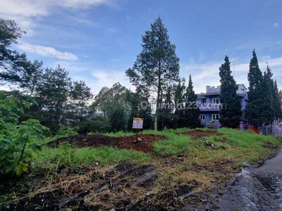 Tanah Luas Bagus Untuk Villa Townhouse di Istana Bunga Lembang