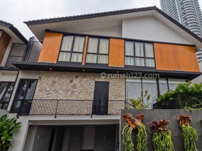 Turun Harga Rumah Modern 3Lantai di Kemang, Jakarta Selatan