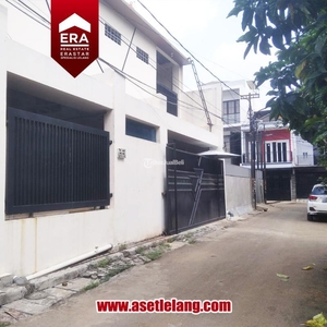 Dijual Rumah 2 Lantai Jl. Jeruk Manis, Kebon Jeruk LT240 LB360 - Jakarta Barat