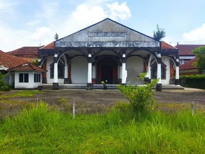 Dijual tanah bonus gedung serbaguna di by pass Sanur Ubud Bali