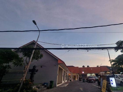 FOR RENT RUKO WITH SPACIOUS PARKING AREA IN CANGGU