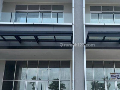 Ruko Disewa Pik 2 Marina Bay Loft Soho Ukuran 6x20 Hoek 3 Lantai Termurah