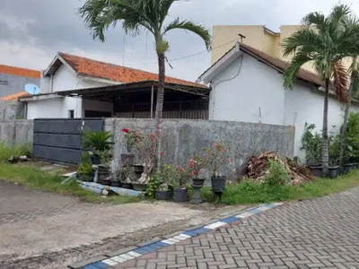 Rumah Dekat Mayjen Sungkono, Darmo Permai Cocok Untuk Kantor