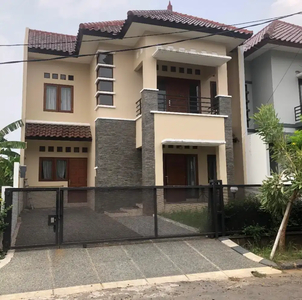 JUAL CEPAT !!! Rumah di Kemang Pratama - Galaxy