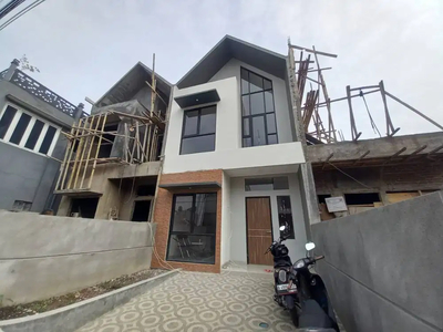 Rumah baru 2 lantai 900jutaan di Kiarasari Asri Buahbatu Bandung