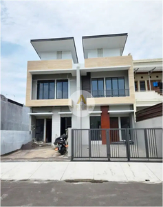 Rumah baru di Komplek Elite Mekarwangi Bandung