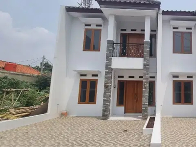 Rumah Siap Huni 2 Lantai dalam Cluster di Jatibening Pondok Gede