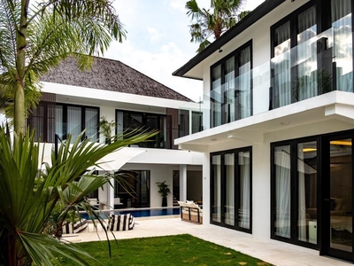 Dijual Villa Canggu Berawa Modern Tropical Style