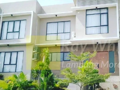 Dijual Dijual Rumah 3 Lantai di Langkapura