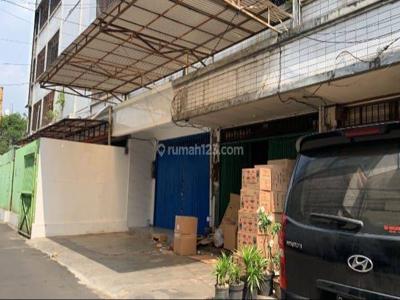 Dijual ruko strategis P.Jayakarta Jakarta