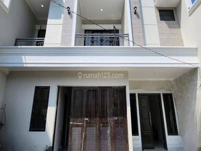 Rumah 3 Lantai di Tebet Jakarta Selatan