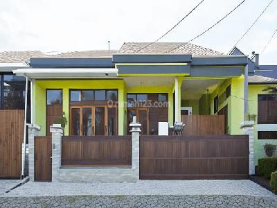 Rumah di Permata Pamulang Tangerang Selangkah Ke Puskesmas J16368