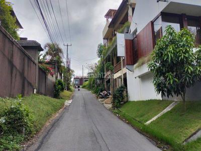 Tanah Bagus di Jalan Toyaning, Ungasan Kawasan Vila Vila Mewah