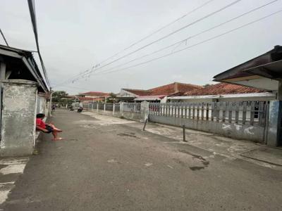 Dijual Rumah Hitung Tanah cocok untuk Konveksi 2KM dari Jl Riau