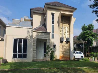 Dijual Rumah hook 2 lantai di Grand Wisata