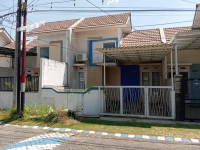 Di kontrakkan Rumah Puri Surya Jaya Valencia Residence Semi Furnished