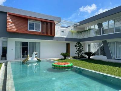 Dijual Villa 3 Kamar Desain Modern Full Furnished di Ungasan