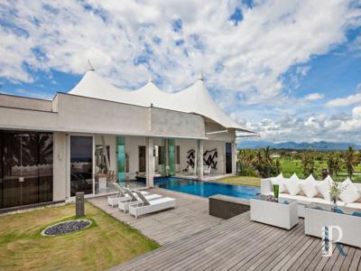 Exceptional Designer 3-Bedroom Villa In Keramas, Bali For Lease