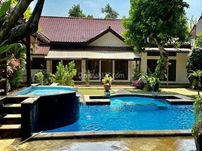 Rumah Sewa Bagus di Area Kemang Jakarta Selatan