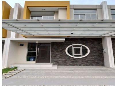 Dijual Rumah Brand New PIK 2 Hadap Selatan