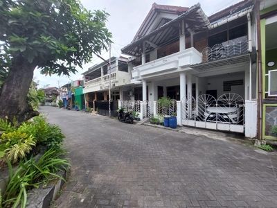 Dijual Rumah LT 108m2 LB 200m2 5KT 3KM Dalam Perumahan Area Wirokerten Banguntapan - Bantul