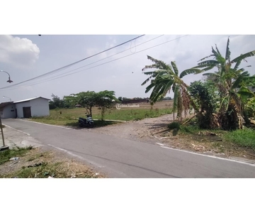 Dijual Tanah 300m Cantik Tepi Jalan Desa Gentan Siwal Solo - Surakarta