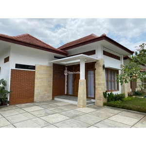 Dijuala Rumah Villa Siap Huni LT254 LB102 3KT 2KM Fully Furnished Di Borobudur - Magelang Jawa Tengah