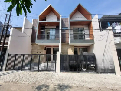*Dijual
Rumah baru 100% Jl.Rungkut mapan tengah
