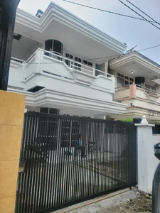 Dijual Rumah Besar di Jl Raya Amal Luhur Medan