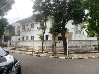 Dijual Rumah di Jalan Hang Lekiu Kebayoran Baru Jakarta Selatan