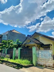 Dijual Rumah Hitung Tanah Saja Di Di SImprug Deket Senayan Jakarta