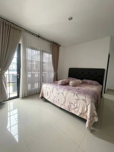 Disewakan Rumah Bagus Cluster Cosmo Estate Lippo Cikarang