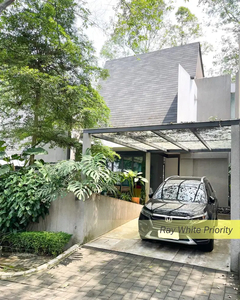 MODERN HOUSE DESIGNED BY ANDRAMATIN, LIMO, DEPOK Cr