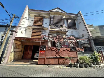 Rumah 2,5 lantai murah di perumahan Jambangan indah surabaya selatan