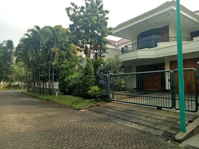 Rumah Bagus FULL FURNISH Bebas Banjir di Komplek Kemang Jaya, Kemang
