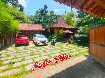 Rumah Joglo Kolam Renang Villa Klasik