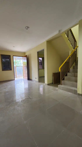 Rumah Sektor 7C Gading Serpong 2 lantai Baru Rapi Tangerang