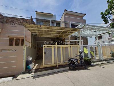 Dijual Cepat, Rumah Minimalis 2 Lantai Full, Lokasi Strategis Jalan Jamrud Arcamanik