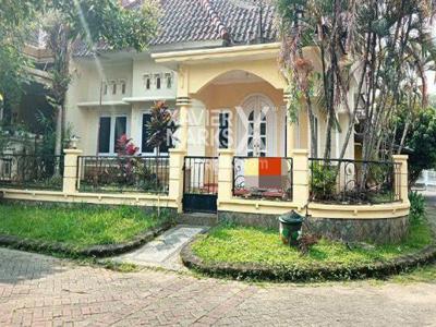 Rumah Pojok Luas Di Permata Jingga, Malang Bp246