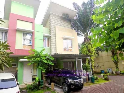 Arcadia Village Gading Serpong 5 Kamar Tidur Fully Furnish Murah