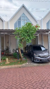 Dijual (BU) Rumah 2 Lt di Gading Serpong