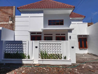 Dijual murah Free Desain Rumah di Perum Sumber Solo. Bs KPR