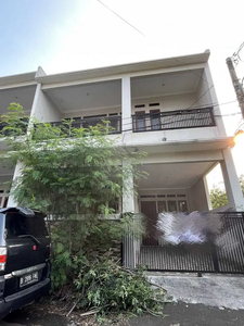 Dijual Rumah 2 Lantai Cantik Lokasi di Cluster Candrabaga, Kota Bekasi