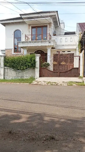 Dijual Rumah 2 Lantai di BSD Griyaloka