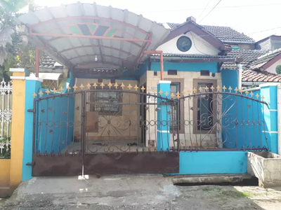 Dijual Rumah 360 juta / disewakan Rumah 18jt/tahun di Permata Kopo